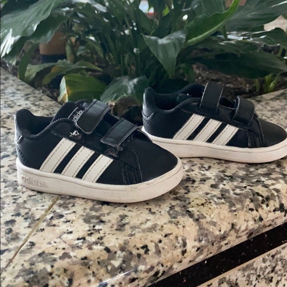 Used Toddler size 4 adidas sneakers - Picture 2 of 5